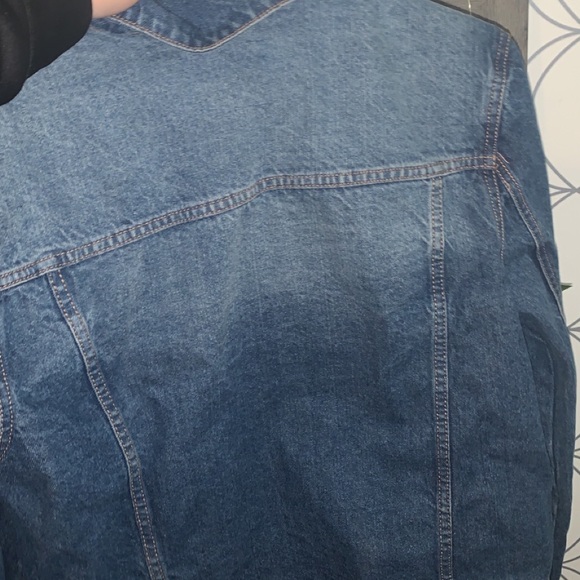Jean jacket - Picture 2 of 3